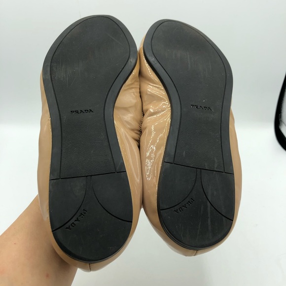 PRADA - Picture 7 of 8